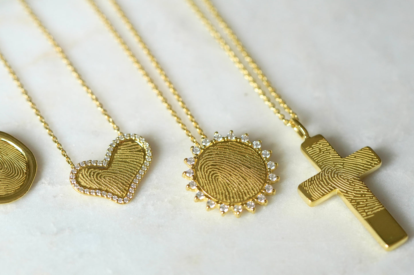 What Is Memorial Jewelry and Why Funeral Homes Are Offering It to Families